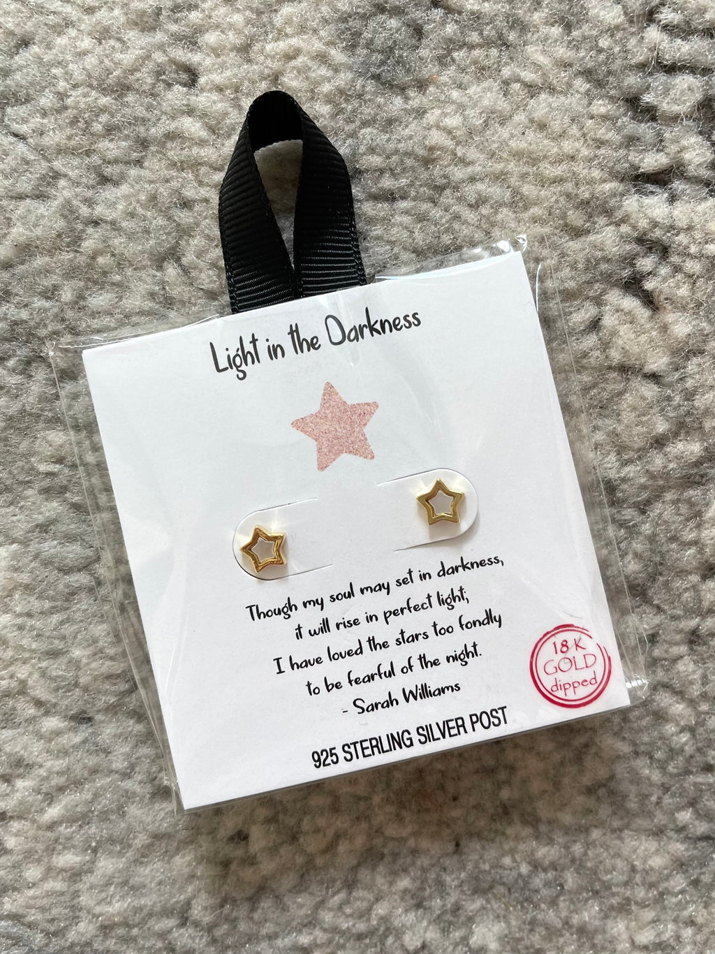 Light In The Darkness Star Stud - Gold