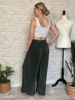 Wesley Green Crinkle Pants